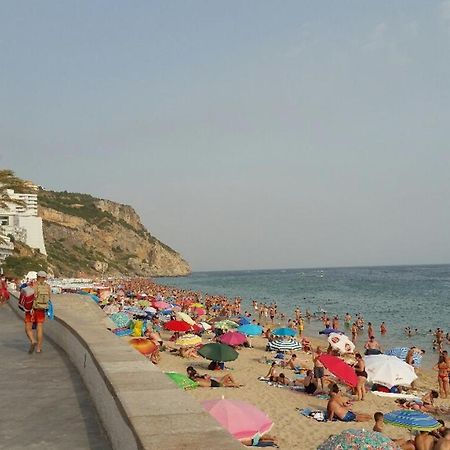 Apartamento Sol E Mar Sesimbra Bagian luar foto