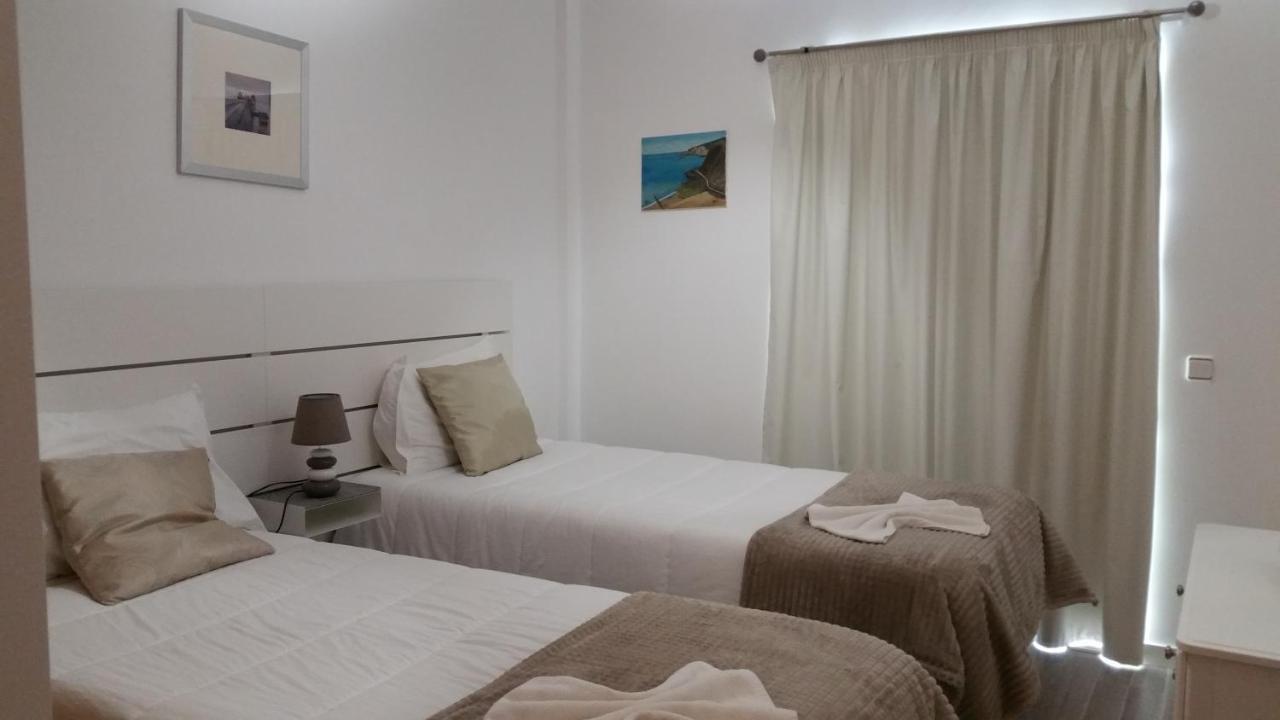 Apartamento Sol E Mar Sesimbra Bagian luar foto
